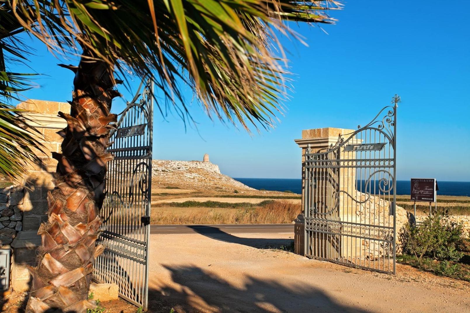 Agriturismo Tenuta Sant'Emiliano Otranto Buitenkant foto